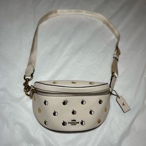 Coach bag apple print
